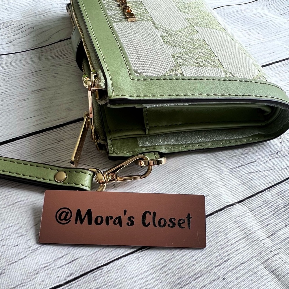 Michael Kors Double Zip Wallet-Wristlet - Picture 6 of 9
